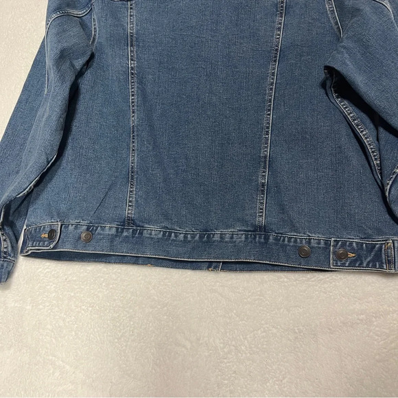 Time and Tru Women's Denim Jacket Medium Wash Size XXXL (22) - Picture 6 of 11